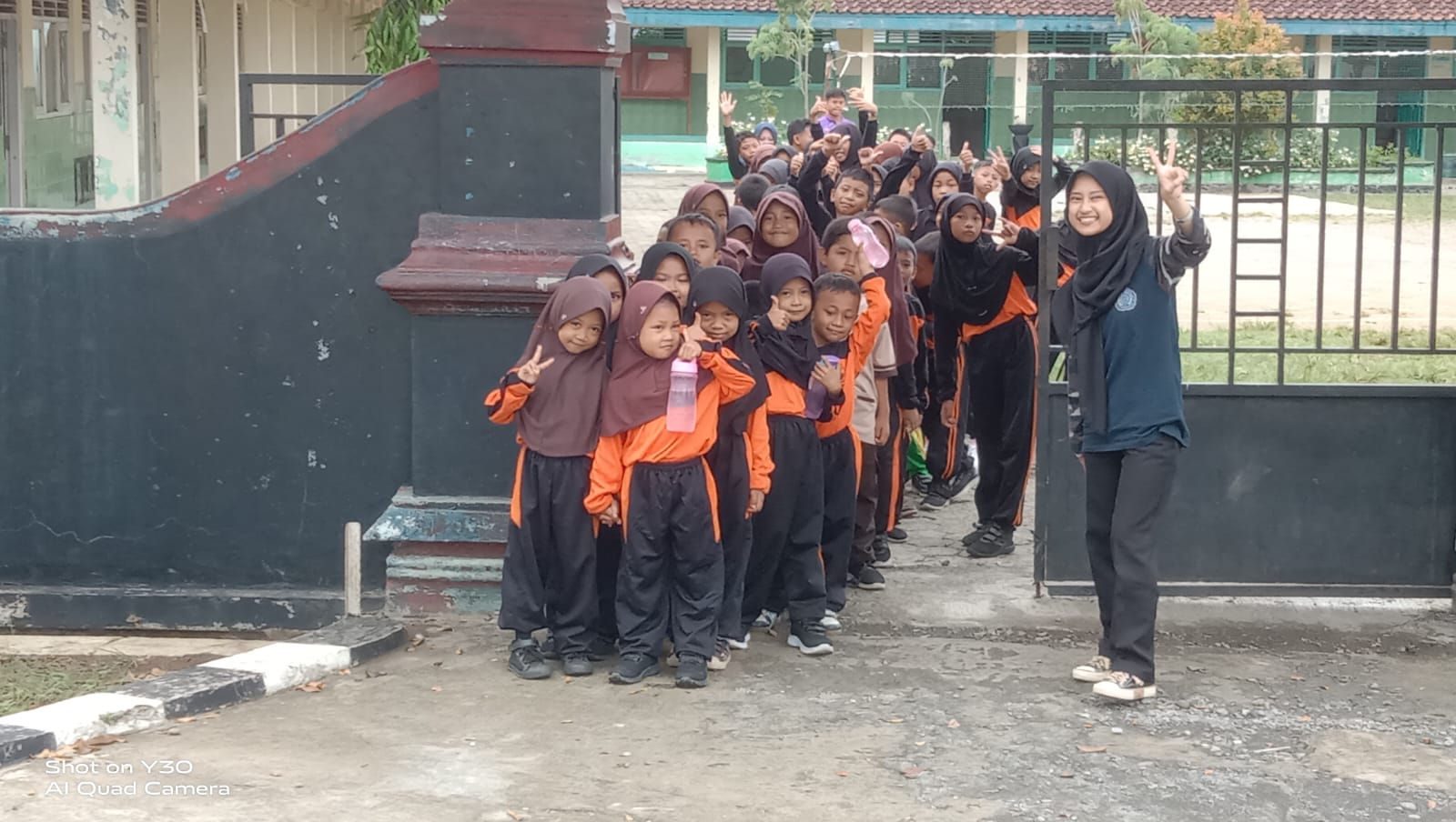 Tunjangan guru honorer